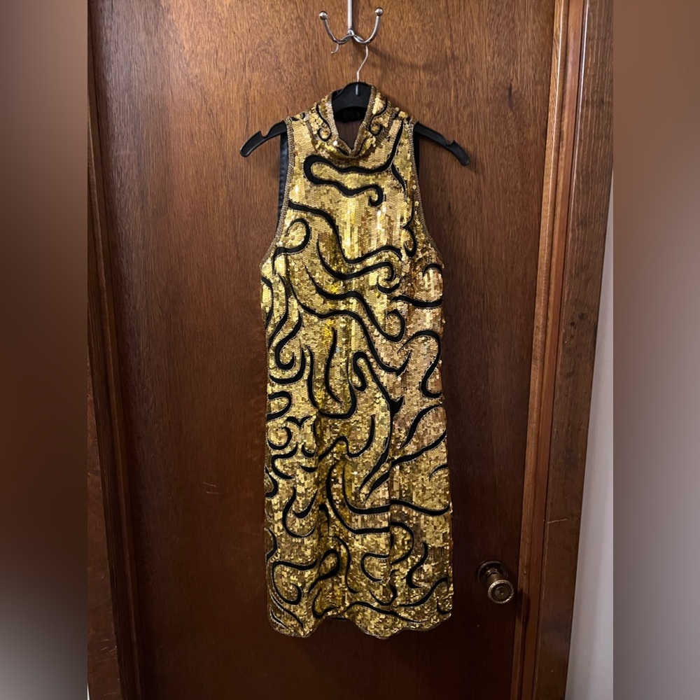 Sean Collection 
Sequin Dress Size Medium 

Excellent Condition